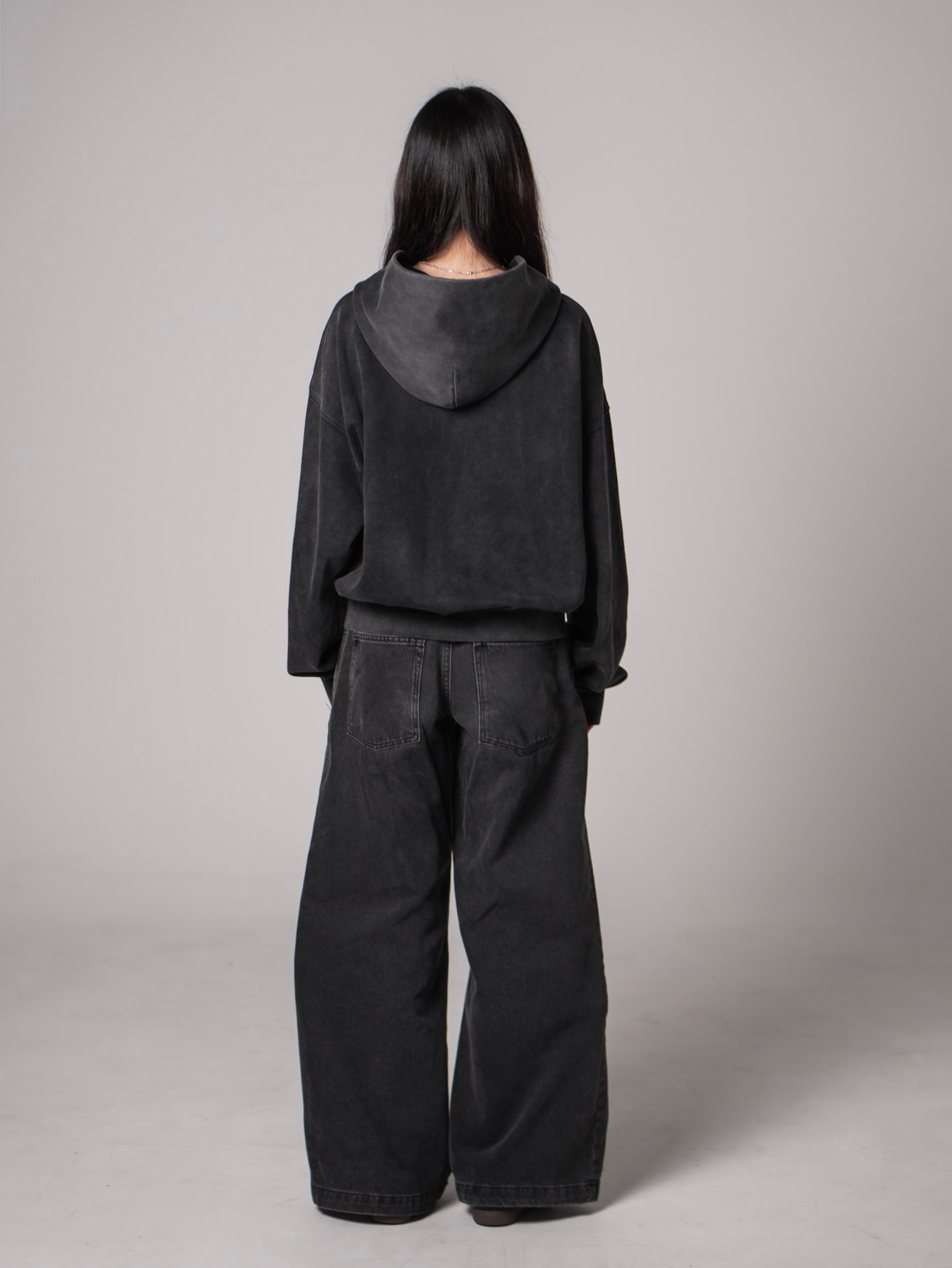 ZIP-UP HOODIE - CHARCOAL