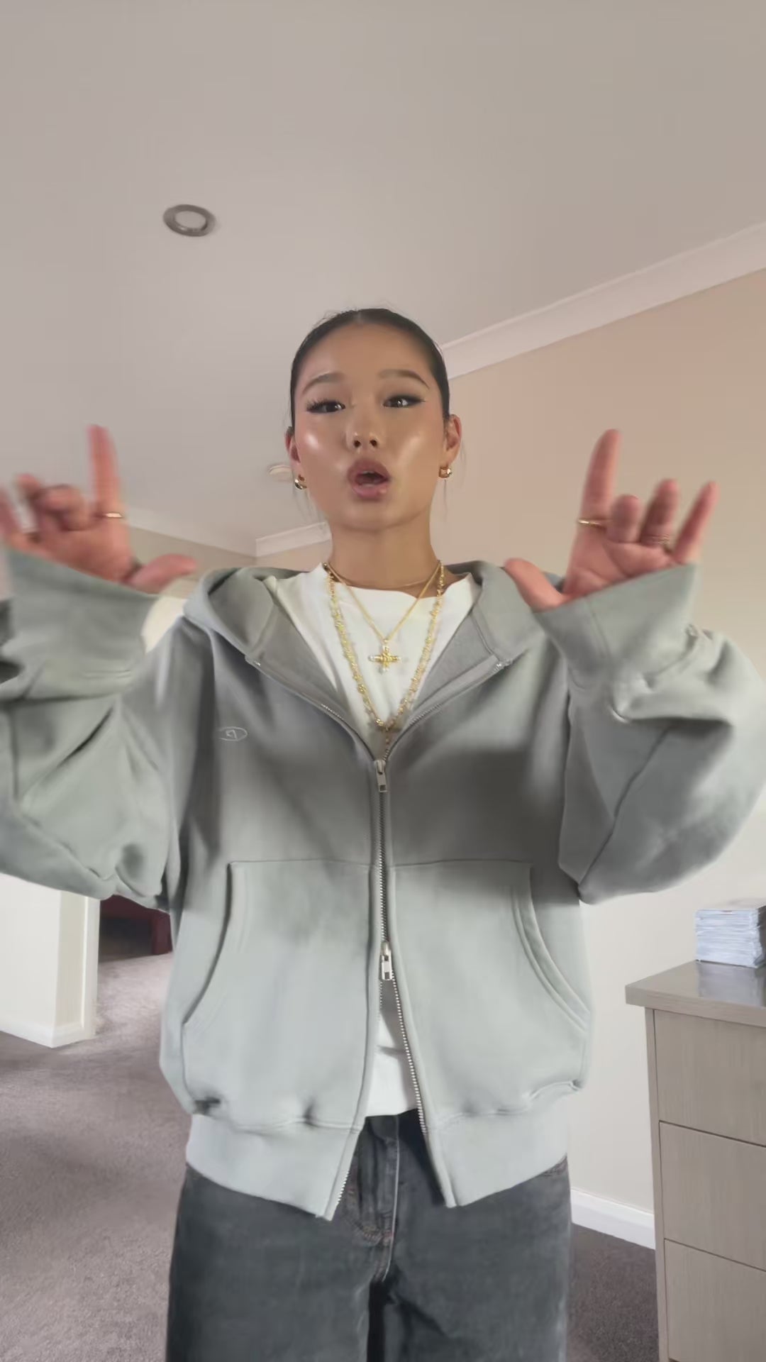 ZIP-UP HOODIE - CONCRETE GREY